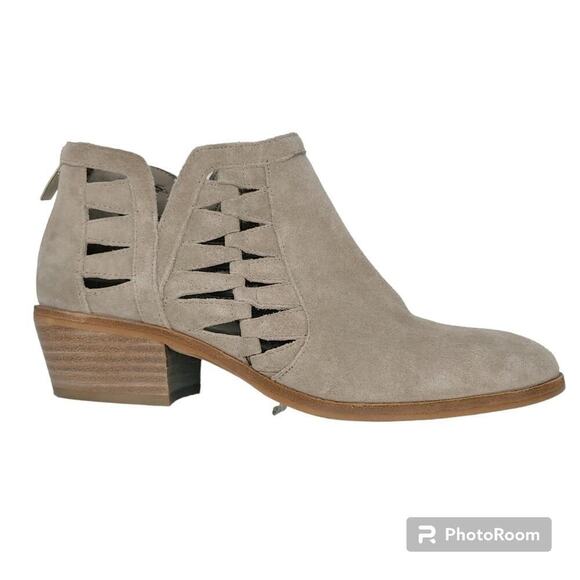 Vince Camuto Peera Taupe Geometric Cutout Leather Ankle Boots Sz 8 - Picture 1 of 14